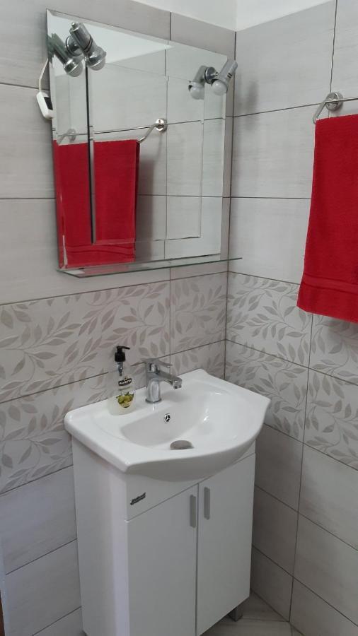 Guest House Astra Arbanasi Bagian luar foto